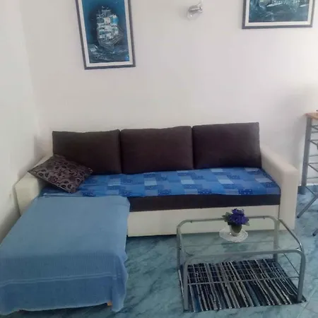 Apartman In 33251