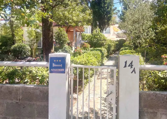 דירה In 33251 קראליביצה